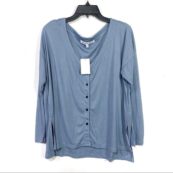 NEW cupcakes and cashmere Blue Lindy Oversized Button Front V-neck Blouse Sz L - Picture 4 of 11